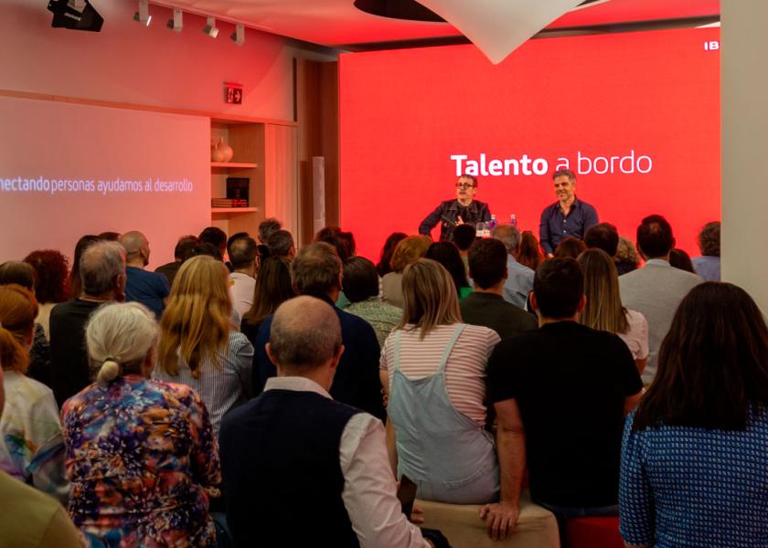 Comedians Joaquín Reyes and Ernesto Sevilla filled Espacio Iberia with laughter