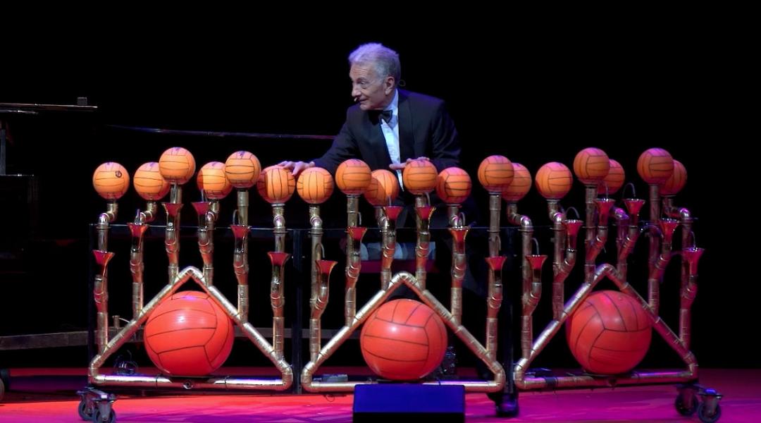 Les Luthiers durante su actuación en Madrid en su gira de despedida