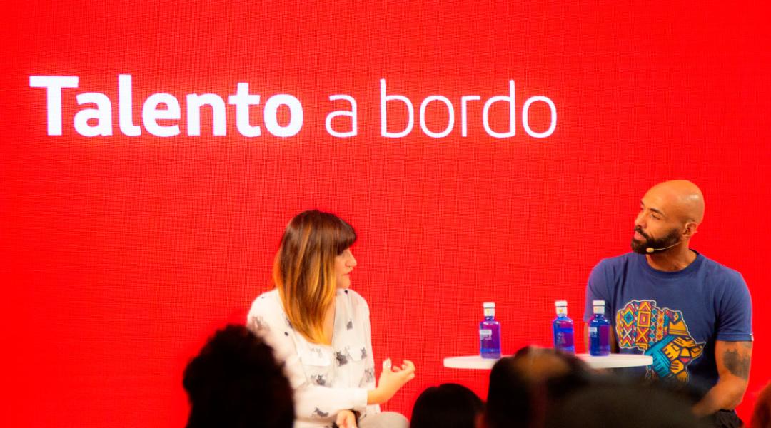 La música fue la gran protagonista en el encuentro entre Rozalén y El Chojin en Espacio Iberia